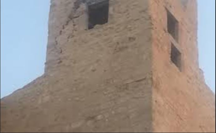 Beschädigter Turm des Ribat Monastir