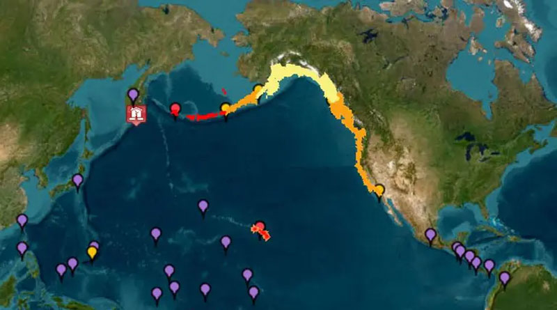 Hinweise des Tsunami-Warnsystems - Tsunami-Warnungen (rot), Hinweise (orange), Beobachtungen (gelb) und Bedrohungen (lila).
